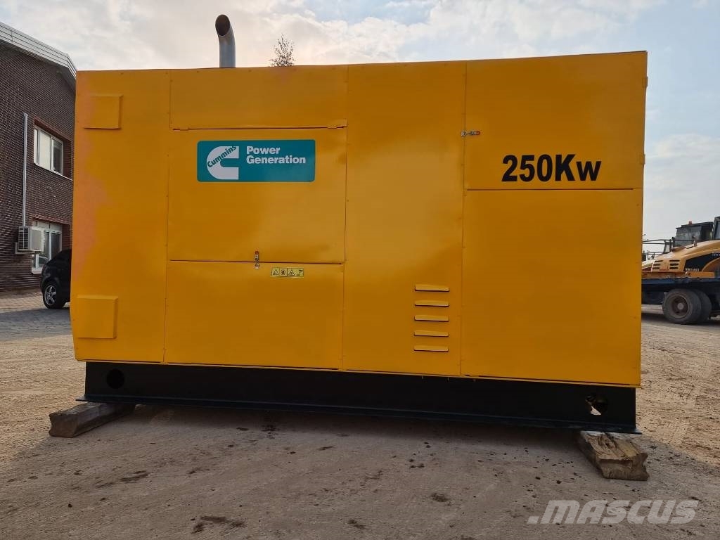 Cummins 250 KW Dieselgeneratorer