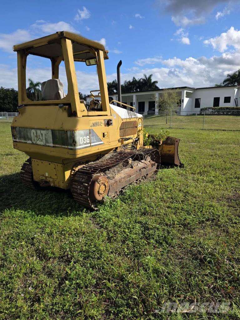 CAT D 3 G Гусеничні бульдозери