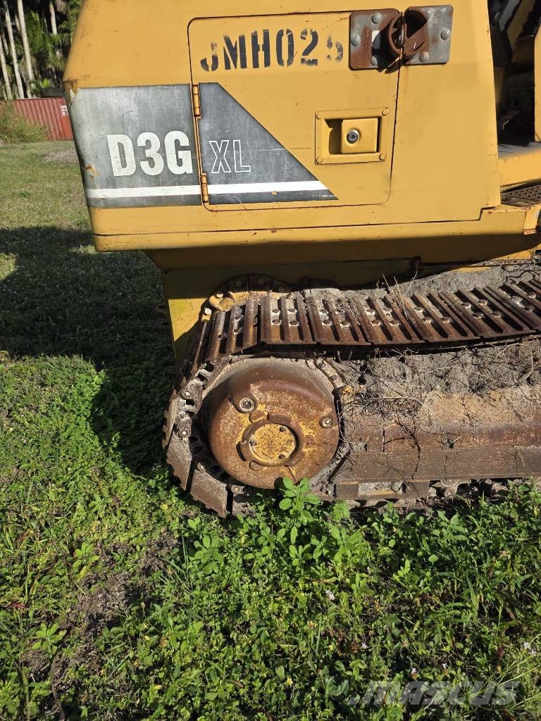CAT D 3 G Гусеничні бульдозери