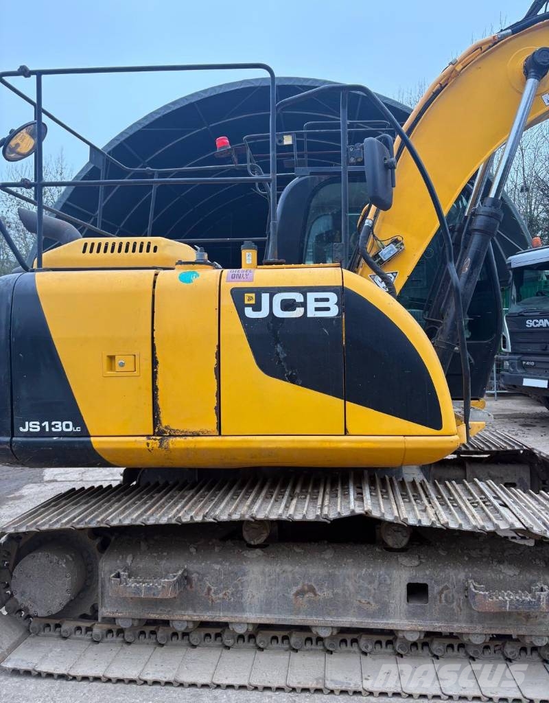 JCB JS130 LC Paletli ekskavatörler