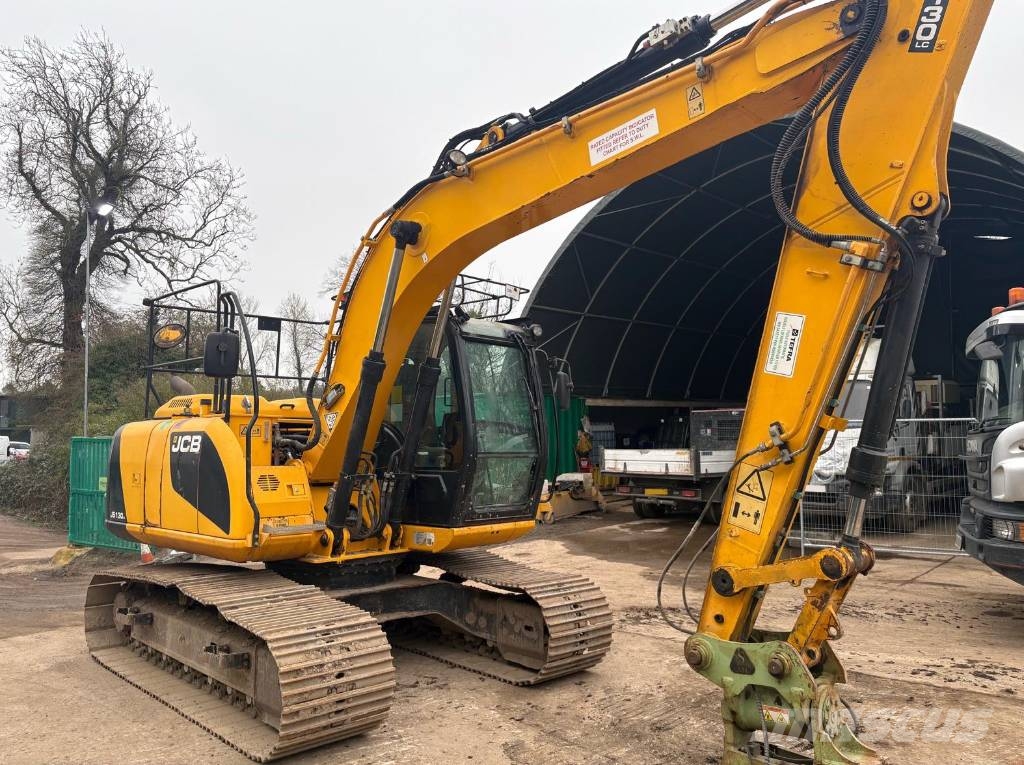 JCB JS130 LC Paletli ekskavatörler