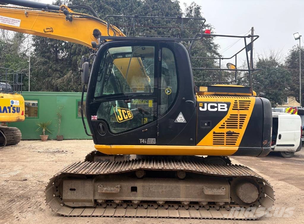 JCB JS130 LC Paletli ekskavatörler