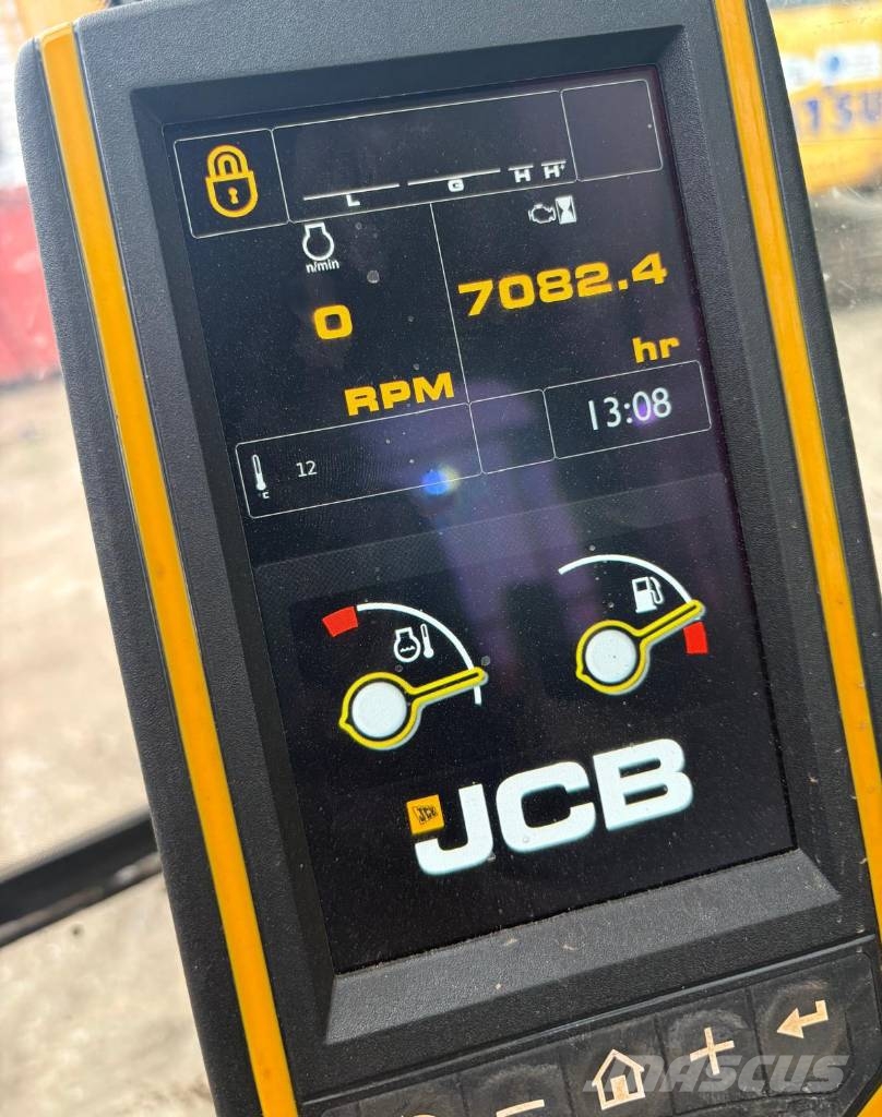 JCB JS130 LC Paletli ekskavatörler