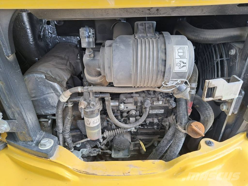 Komatsu PC26MR-5 Mini bagri <7t