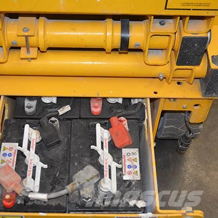 Haulotte COMPACT 8 V-2939 EO Вертикальні щоглові підйомники