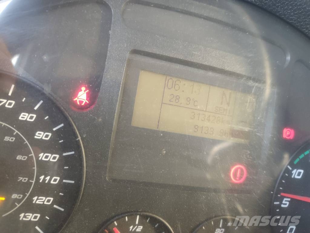 Iveco Eurocargo 140-250 Φορτηγά με Γερανό