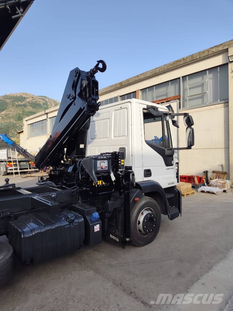 Iveco Eurocargo 140-250 Φορτηγά με Γερανό