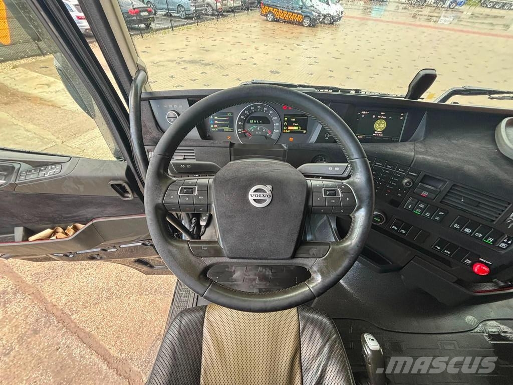 Volvo FH 540 6x2 RETARDER / BIG AXLE / CHASSIS L=4853 mm Camiones con chasís y cabina