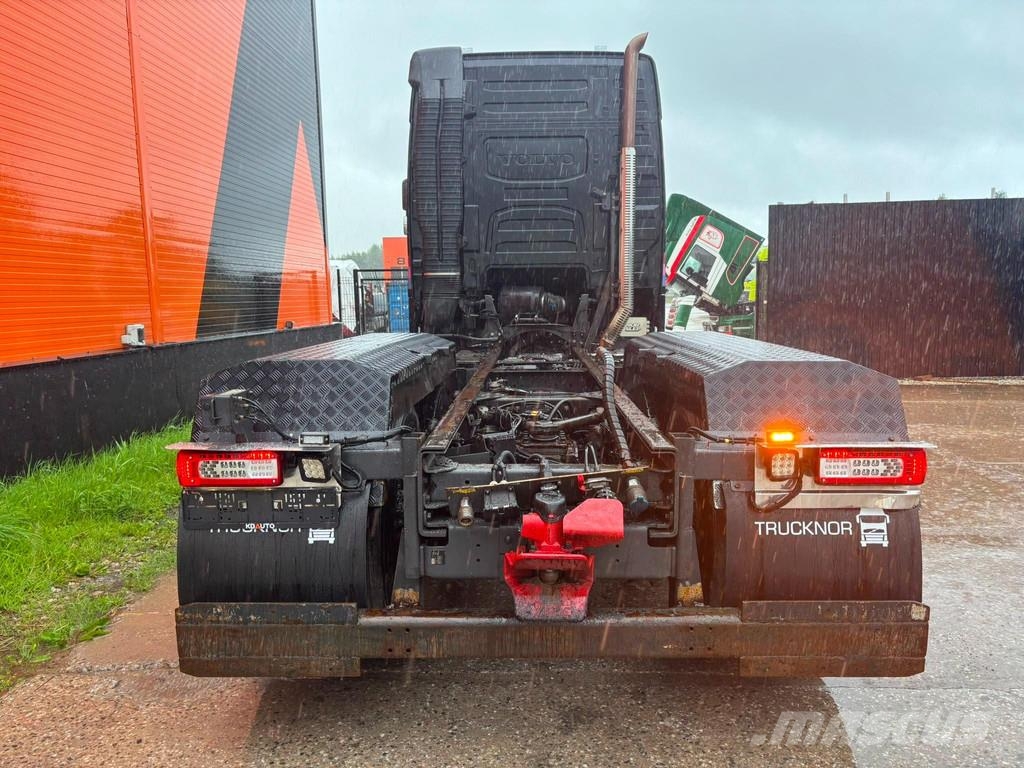 Volvo FH 540 6x2 RETARDER / BIG AXLE / CHASSIS L=4853 mm Camiones con chasís y cabina
