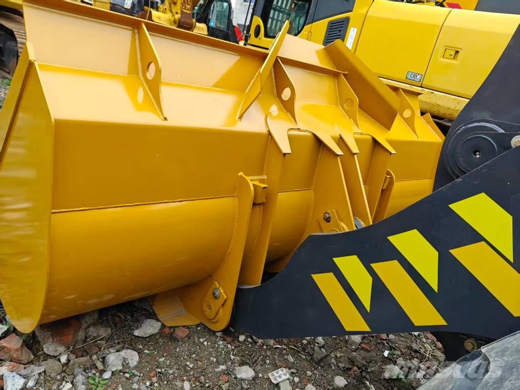 XCMG LW 500 KV Фронтальні навантажувачі