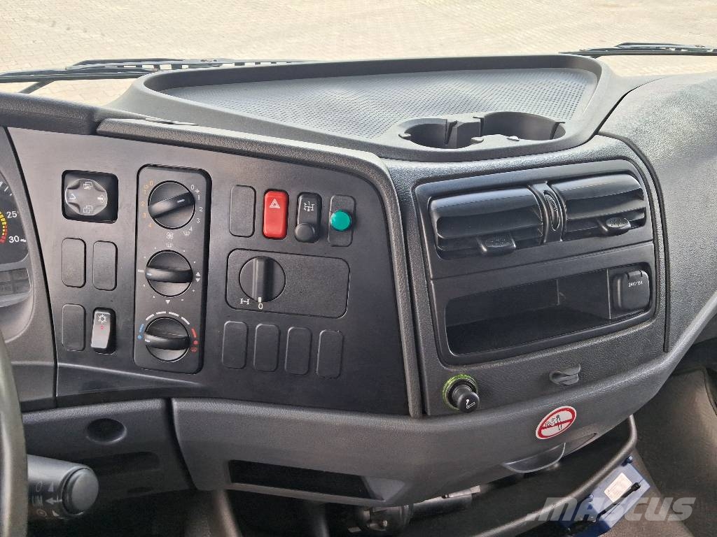 Mercedes-Benz Atego 822 Camiones portamaquinaria