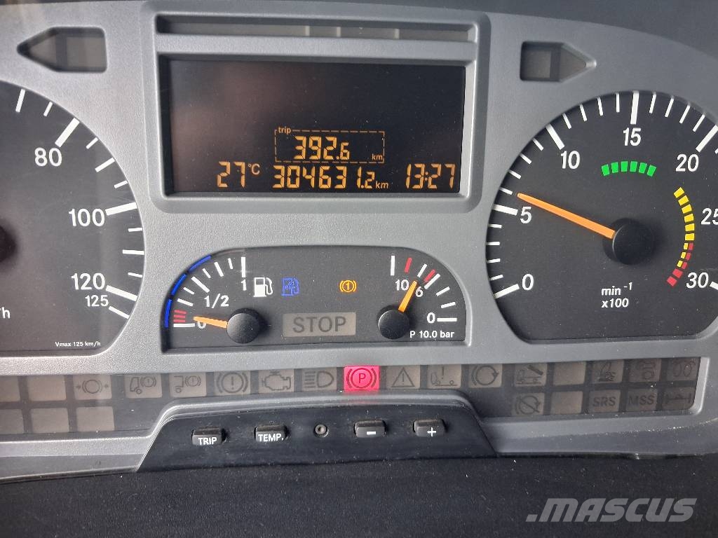 Mercedes-Benz Atego 822 Camiones portamaquinaria