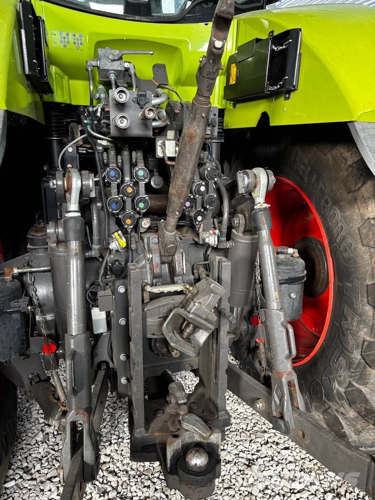 CLAAS Axion 950 Cmatic Traktorji