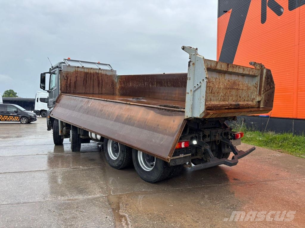 Mercedes-Benz Arocs 3235 8x4 FULL STEEL / BOX L=6230 mm 自卸式货车