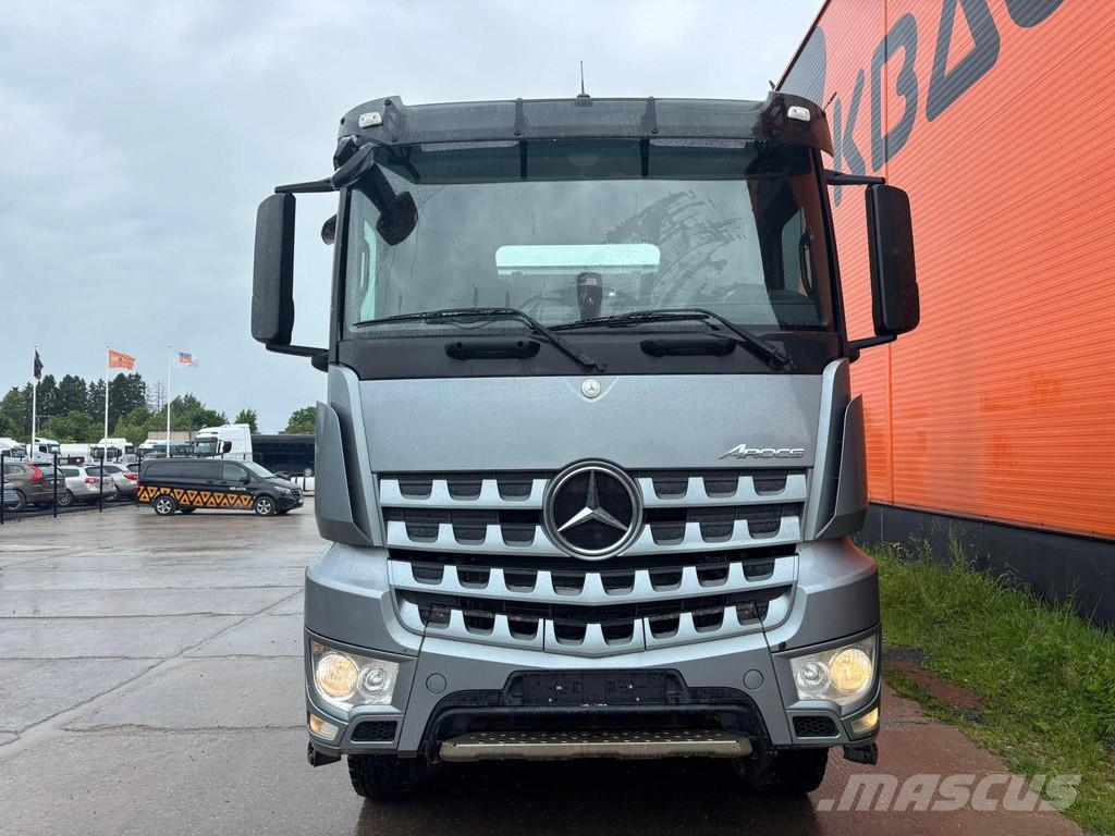 Mercedes-Benz Arocs 3235 8x4 FULL STEEL / BOX L=6230 mm 自卸式货车