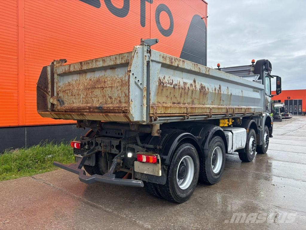Mercedes-Benz Arocs 3235 8x4 FULL STEEL / BOX L=6230 mm 自卸式货车