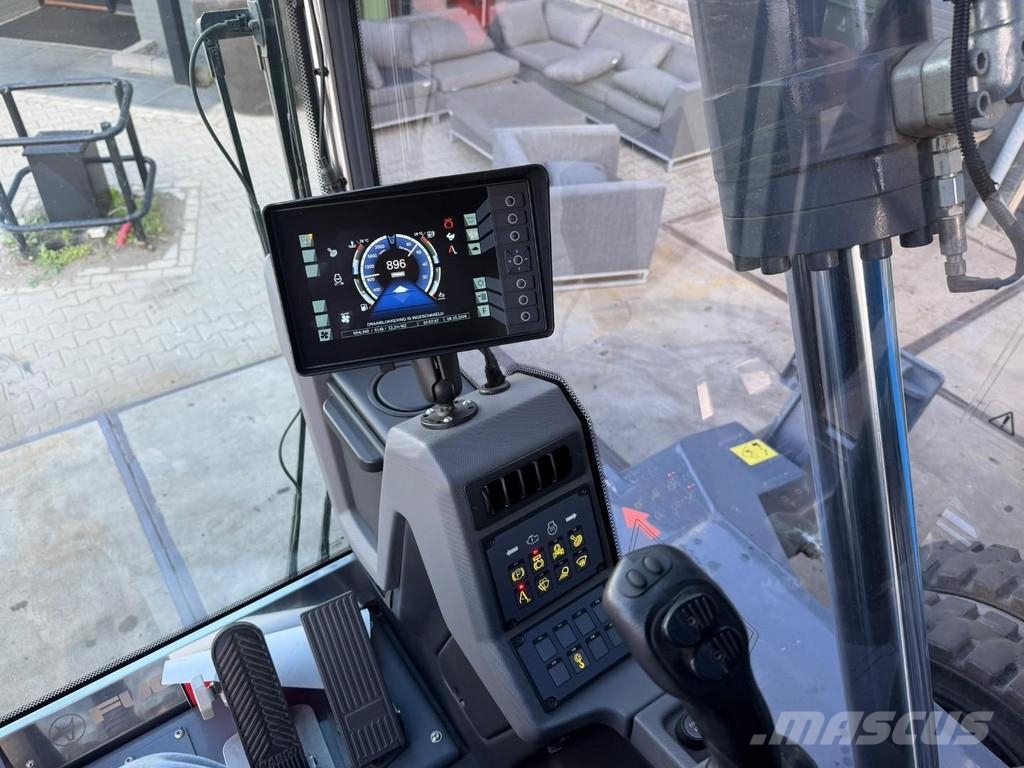 Fuchs MHL 340 Waste / industry handlers