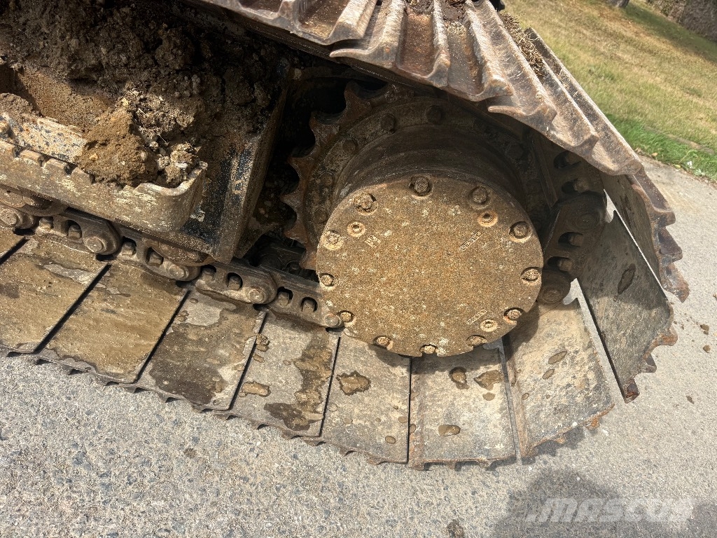 Hitachi ZX 135 US-6 Escavadeiras de esteiras