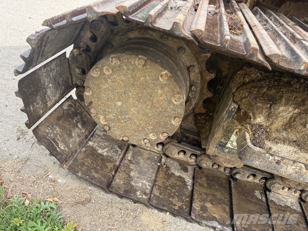 Hitachi ZX 135 US-6 Escavadeiras de esteiras