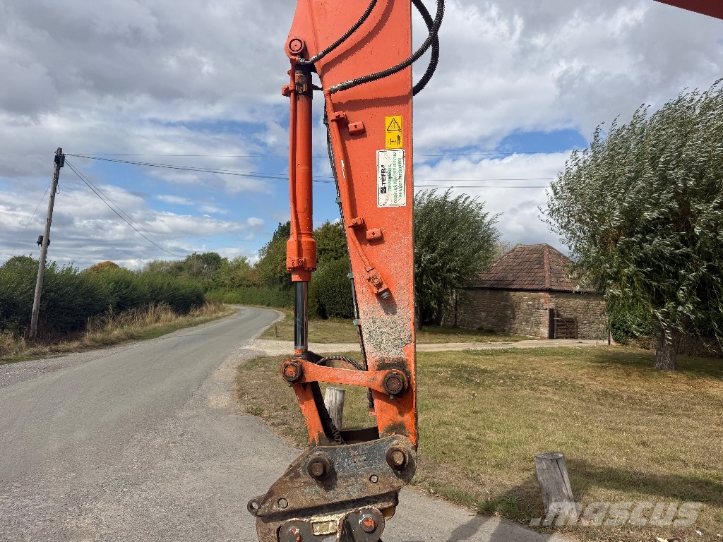 Hitachi ZX 135 US-6 Escavadeiras de esteiras