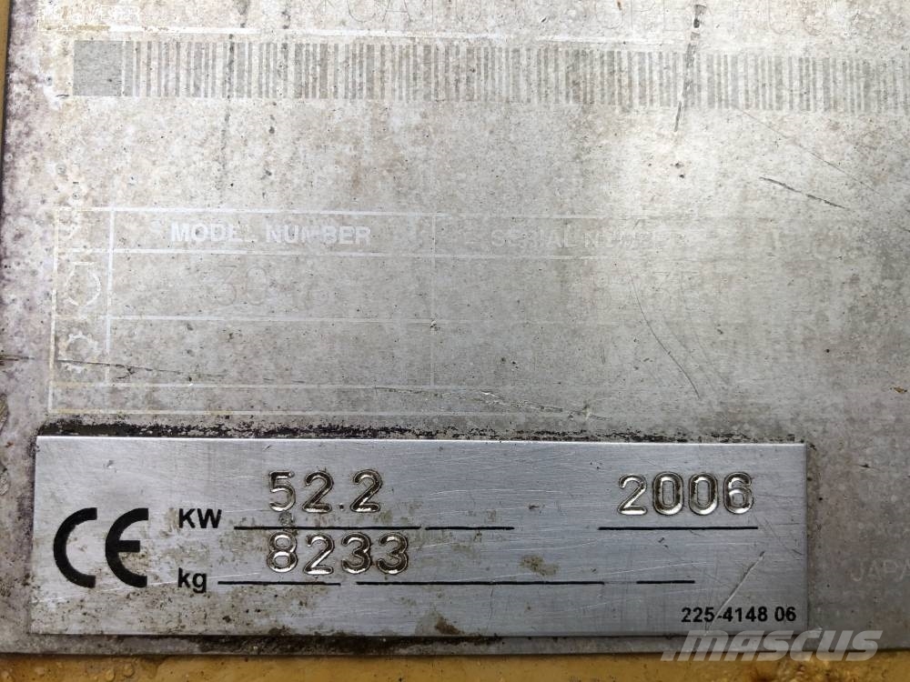 CAT D 3 G LGP Pásové dozéry