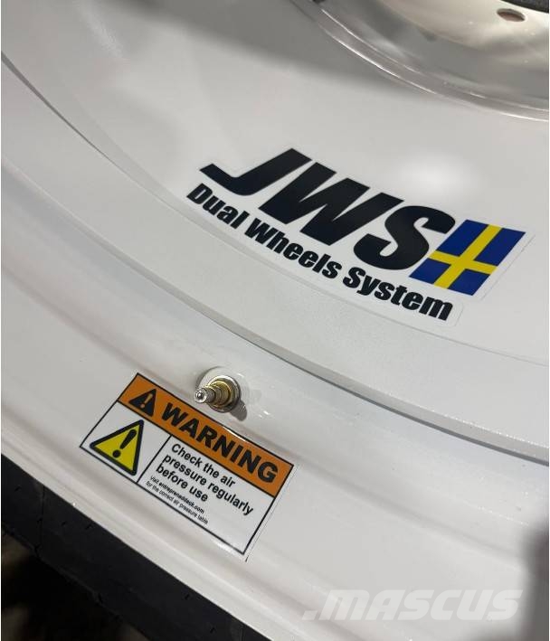 Advance AR3000 VF540/65R30 & VF650/65R42 Lösa däck/ komple Gumiabroncsok, kerekek és felnik