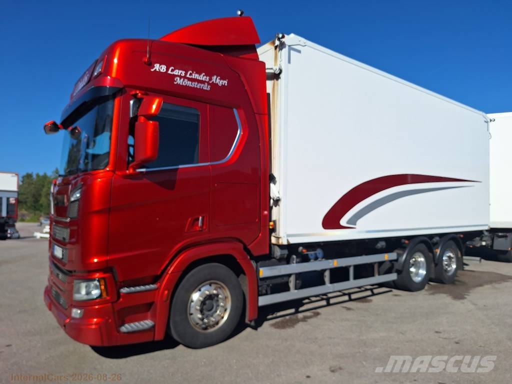 Scania R660 LB6x2*4 Camiones de volteo para virutas de madera