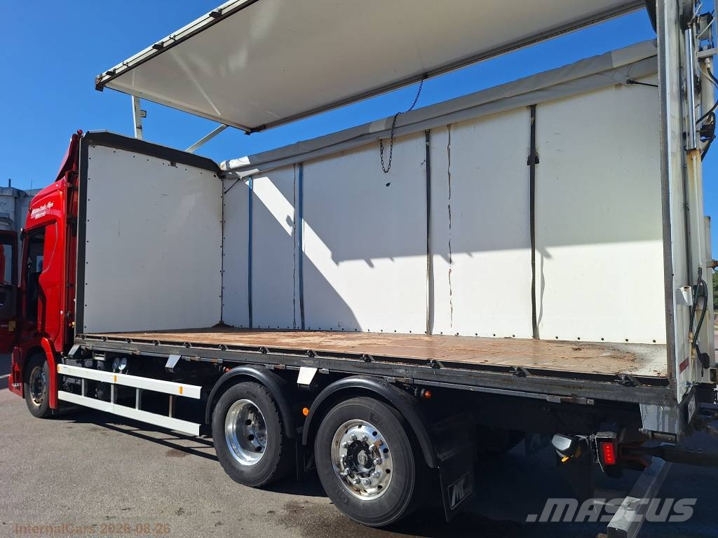 Scania R660 LB6x2*4 Camiones de volteo para virutas de madera