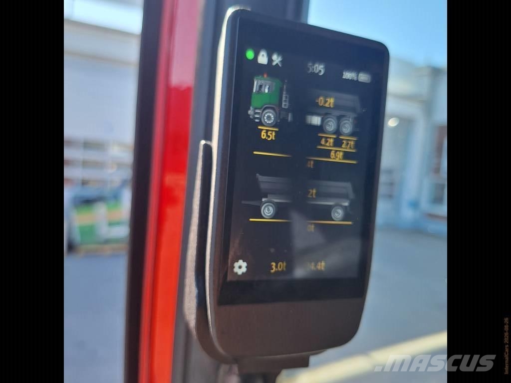 Scania R660 LB6x2*4 Camiones de volteo para virutas de madera