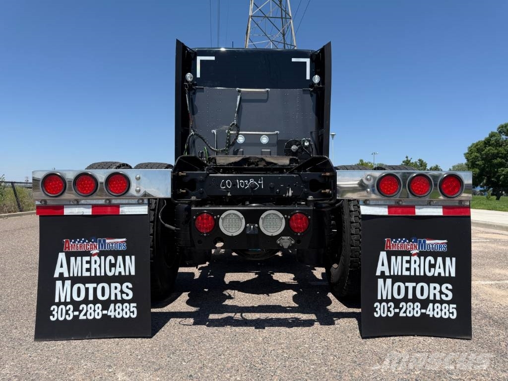 Kenworth W 990 وحدات الجر