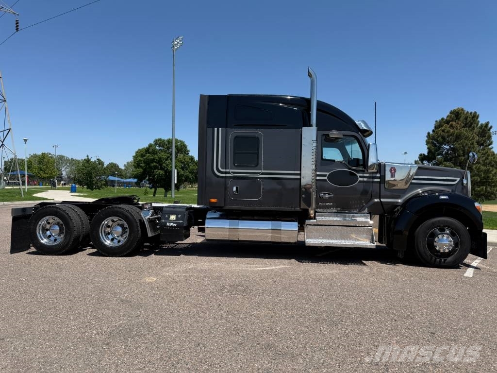 Kenworth W 990 وحدات الجر