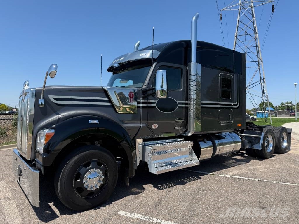 Kenworth W 990 وحدات الجر