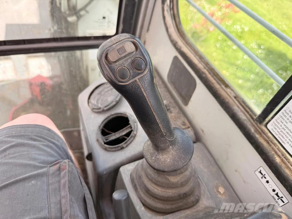 Takeuchi TB 153 FR Miniescavatori