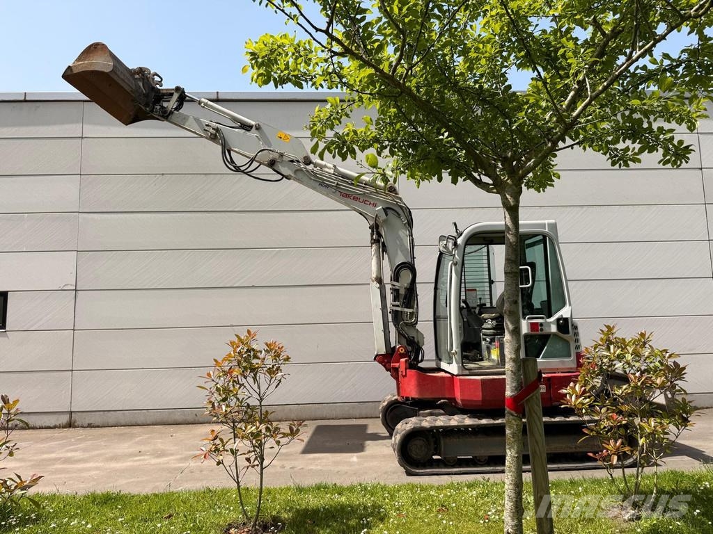 Takeuchi TB 153 FR Miniescavatori