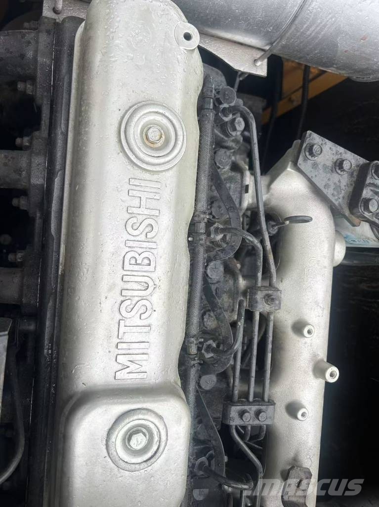 Sany SANY215C حفارات وسط 7 طن - 12 طن