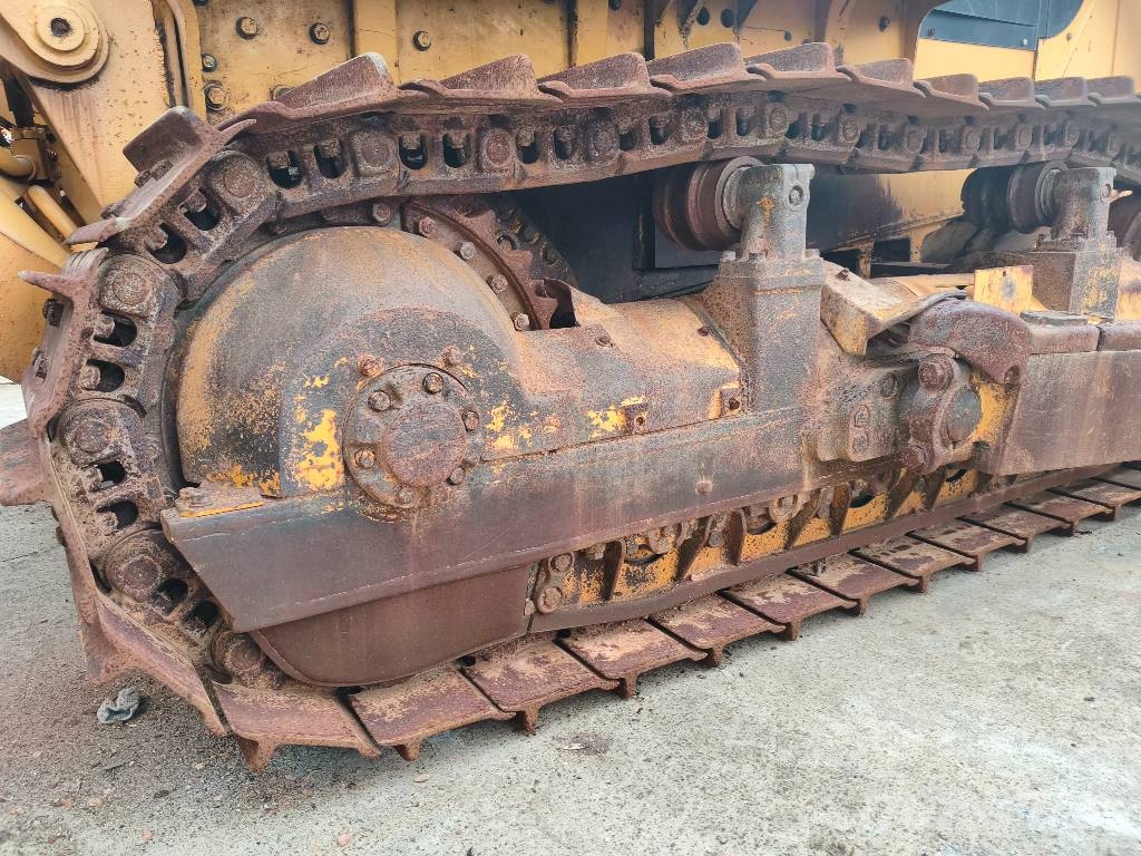 Shantui SD 22 Crawler dozers