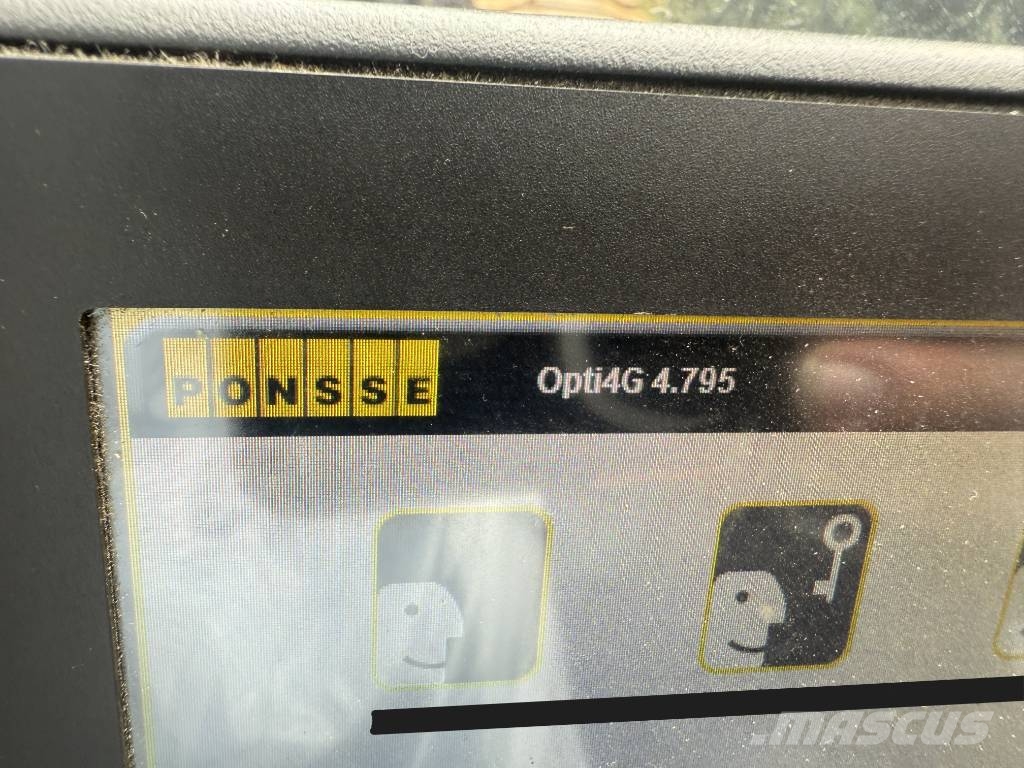 Ponsse FOX 8W ハーベスター