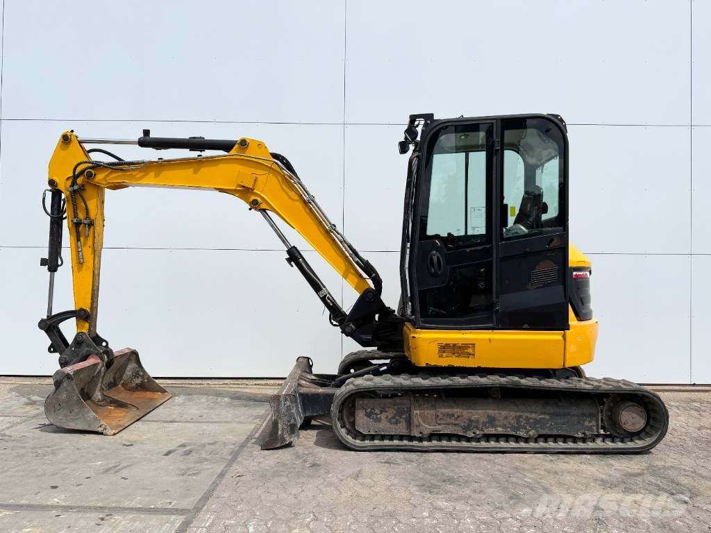 JCB 48Z-1 - Hammer Lines / Quick Coupler Minigraafmachines < 7t