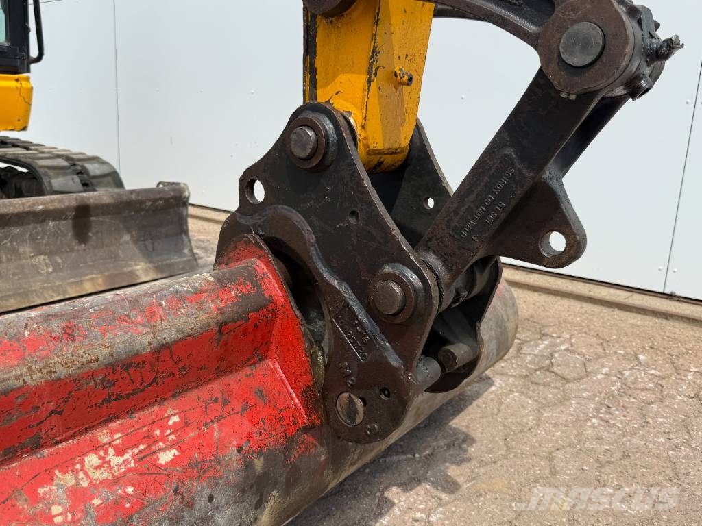 JCB 48Z-1 - Hammer Lines / Quick Coupler Minigraafmachines < 7t
