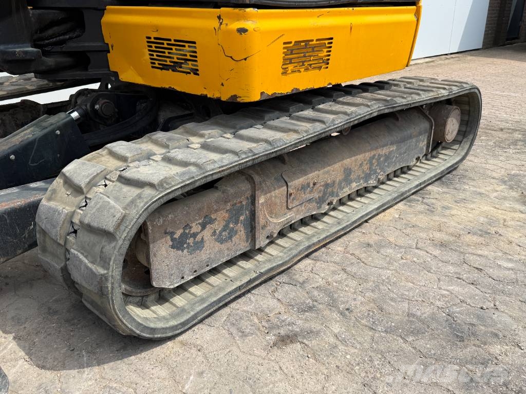 JCB 48Z-1 - Hammer Lines / Quick Coupler Minigraafmachines < 7t