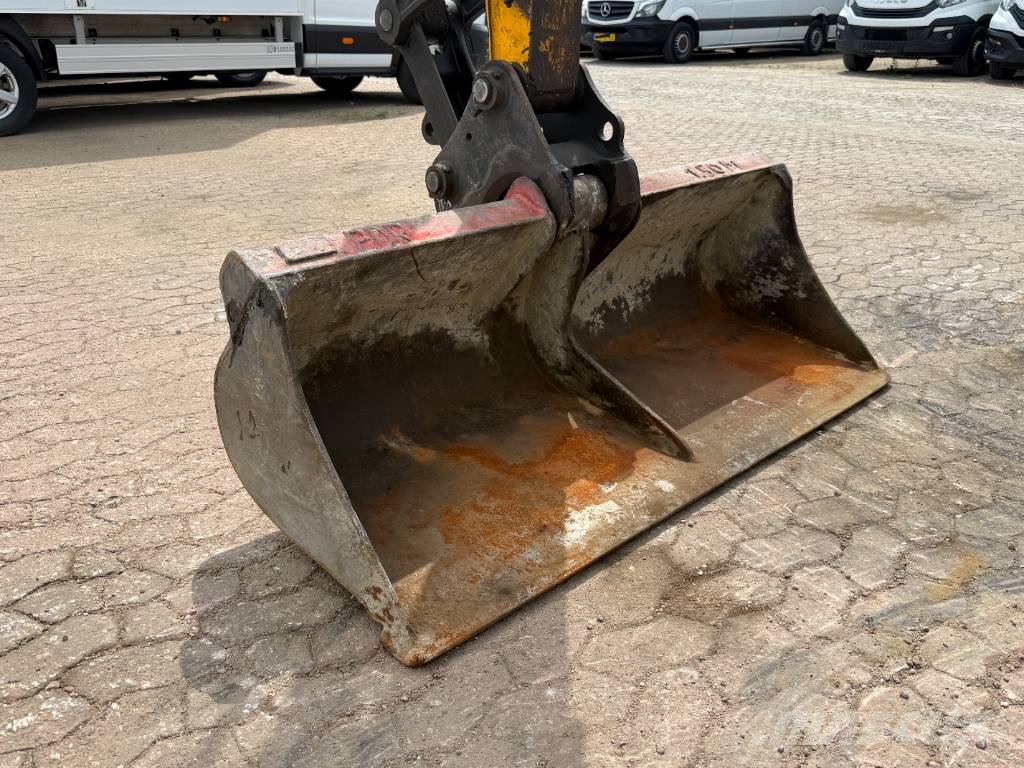 JCB 48Z-1 - Hammer Lines / Quick Coupler Minigraafmachines < 7t
