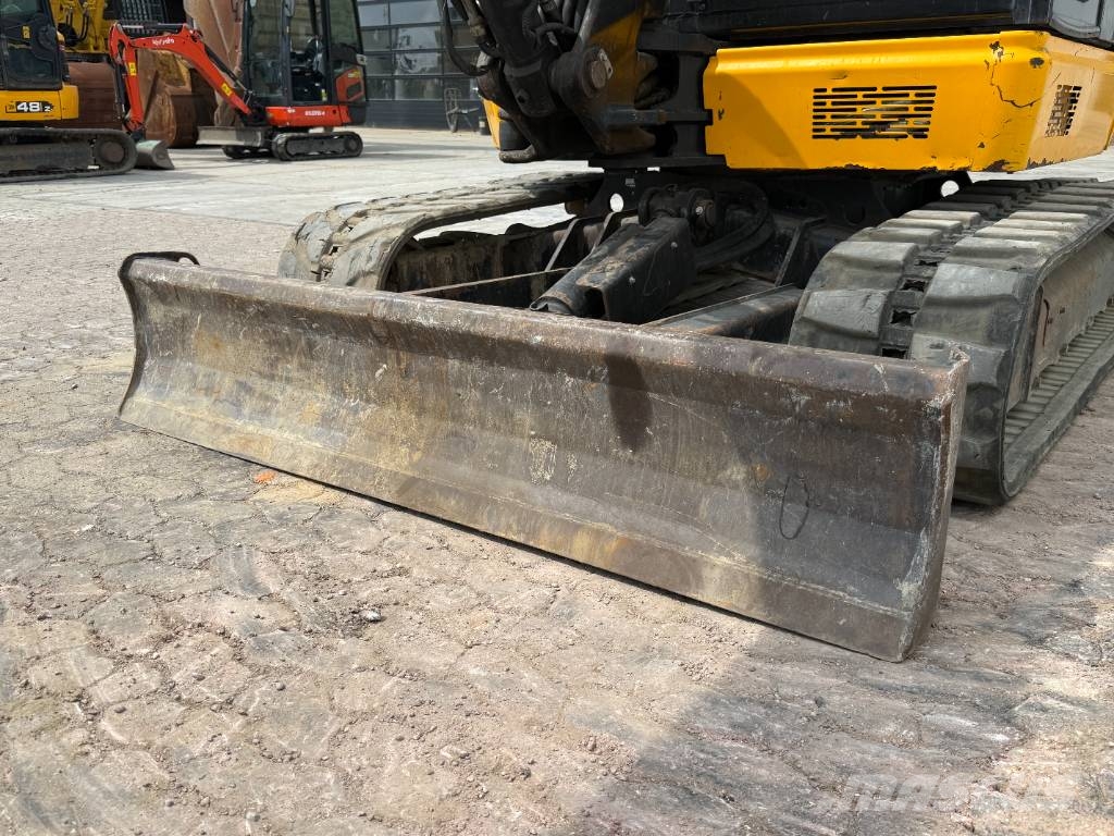 JCB 48Z-1 - Hammer Lines / Quick Coupler Minigraafmachines < 7t