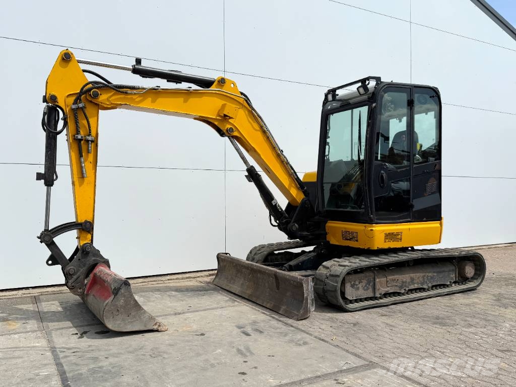 JCB 48Z-1 - Hammer Lines / Quick Coupler Minigraafmachines < 7t