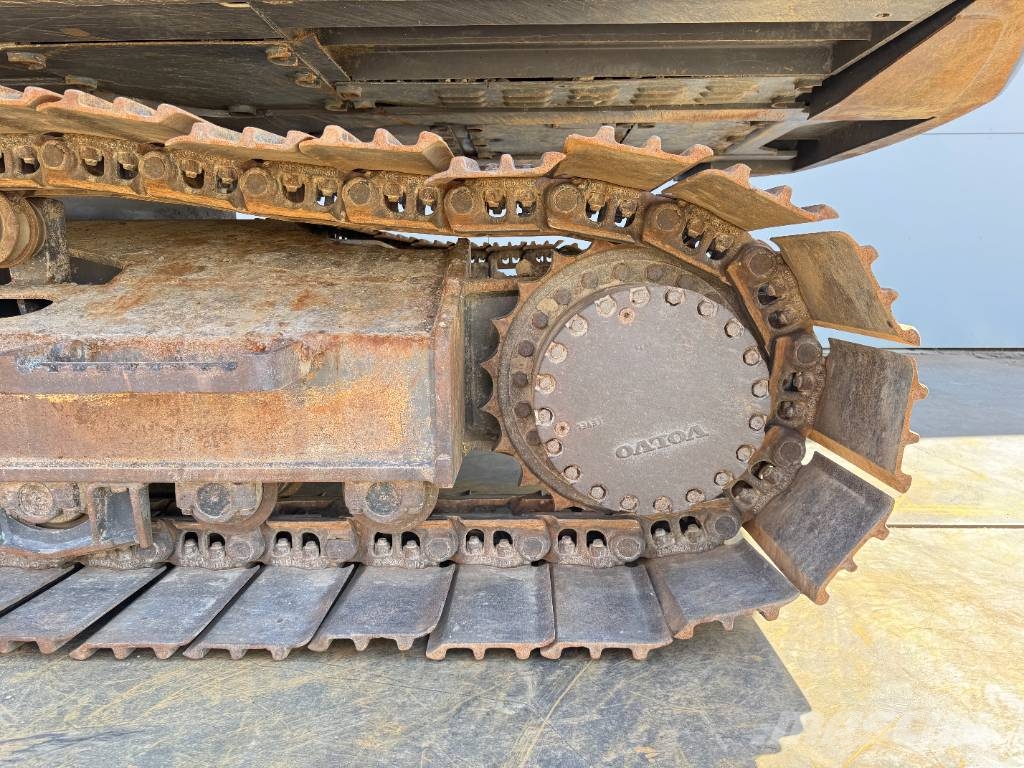 Volvo EC250EL (EC220EL) - Hammer Lines / Quick Coupler 대형 굴삭기 29톤 이상