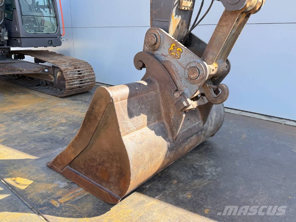 Volvo EC250EL (EC220EL) - Hammer Lines / Quick Coupler 대형 굴삭기 29톤 이상