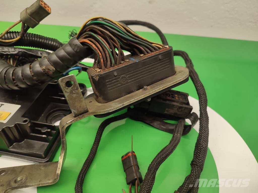 CAT 316  Computer Module Engine Controller 3045 Caterp Componentes electrónicos