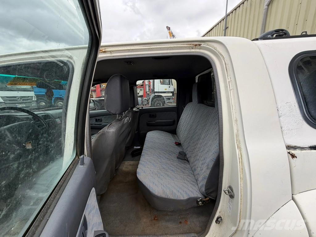 Toyota Hilux 2.4TD 4x4 Steel Suspension Pick Up Manual Ge Carros