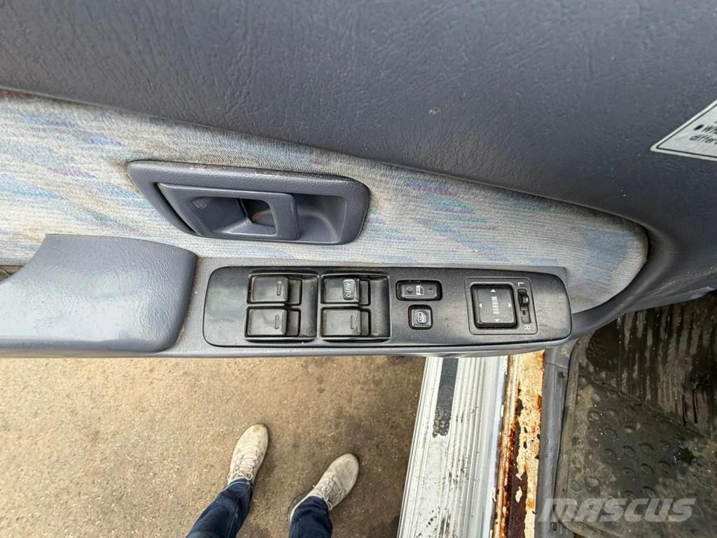 Toyota Hilux 2.4TD 4x4 Steel Suspension Pick Up Manual Ge Carros
