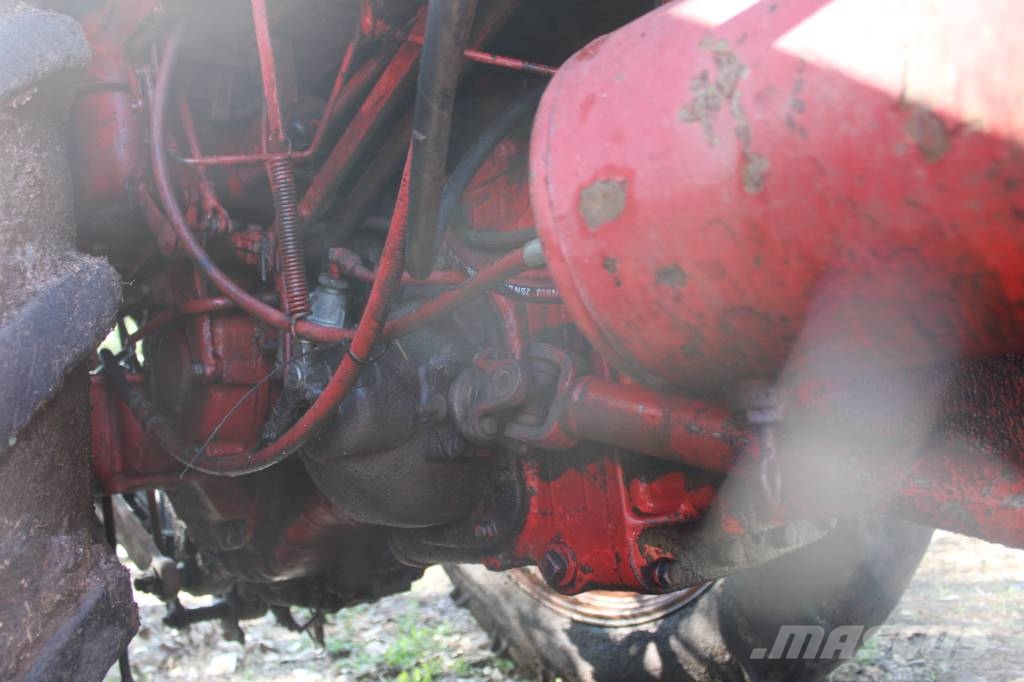 Belarus MTZ 80 Traktorok