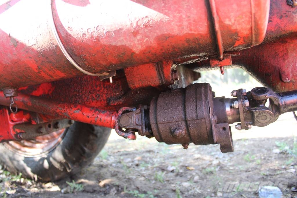 Belarus MTZ 80 Traktorok